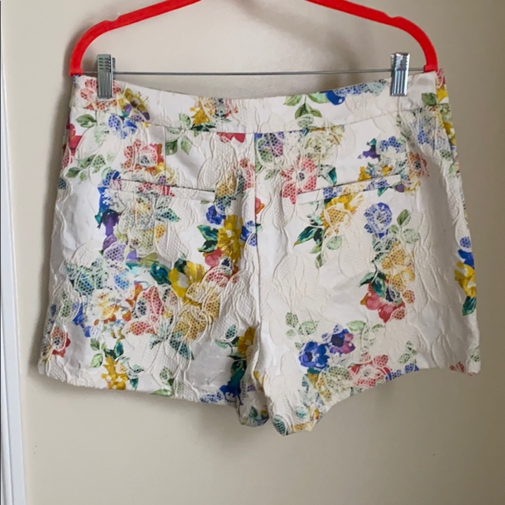 Elevenses embroidered shorts - Picture 4 of 7